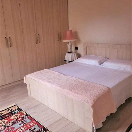 Tirana Traditional Home Экстерьер фото